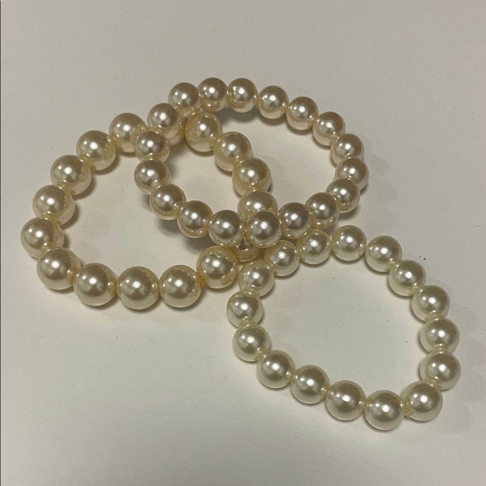 FREE Pearl Bracelet Set
